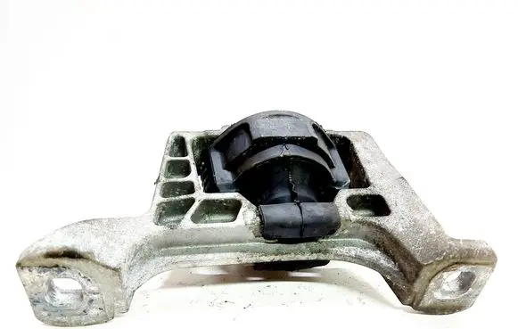 Ford C-MAX II Engine mount bracket 3M516F012BH