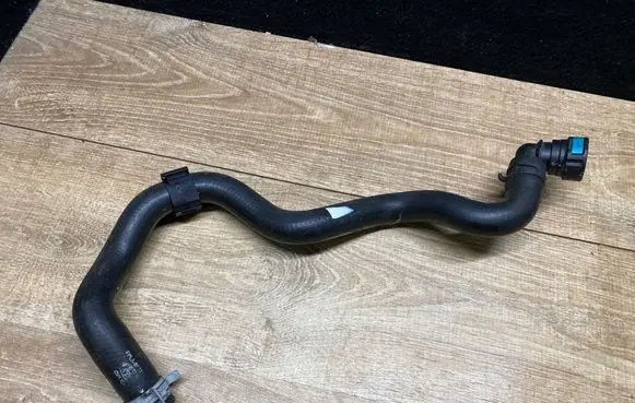 Land Rover Range Rover Sport L494 Engine coolant pipe/hose FPLA8K576CA