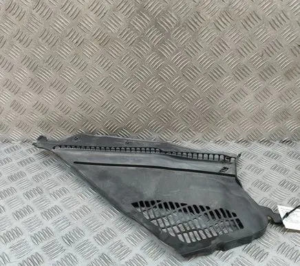 BMW M4 F82 F83 Wiper trim 8059698
