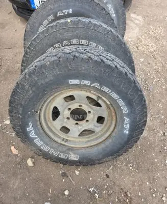 Mitsubishi Pajero R16 steel rim