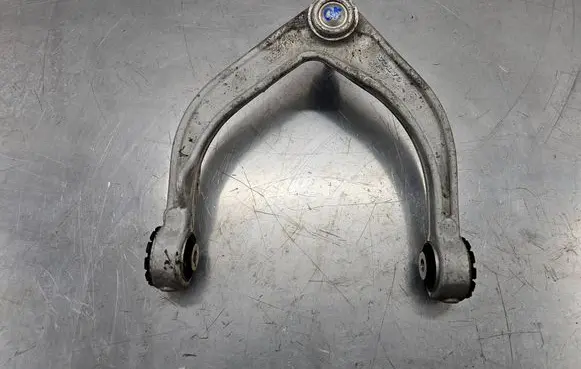 Volvo XC60 Front lower control arm/wishbone 31360630