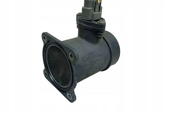 Nissan Primera Mass air flow meter 226805U400