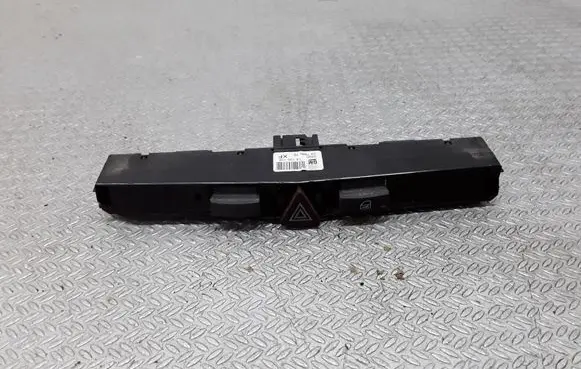 Opel Astra H Hazard light switch 13100105