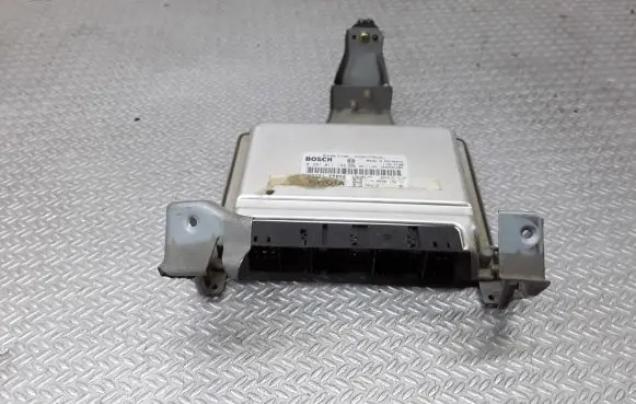Toyota Yaris Engine control unit/module 0281011126 8966152890