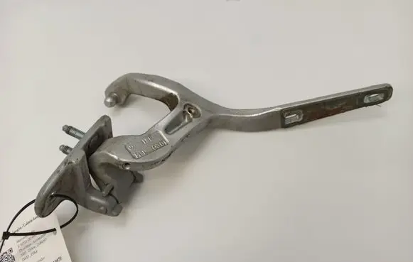 Mercedes-Benz E W211 Tailgate/trunk/boot hinge
