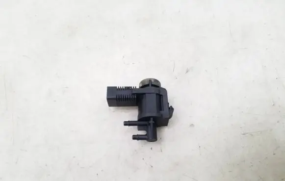 Volkswagen Caddy Turbo solenoid valve 1K0906283A