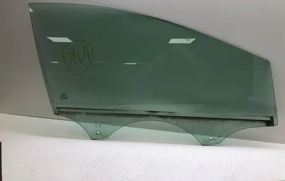 Ford Focus Front door window glass four-door BM51A21410A