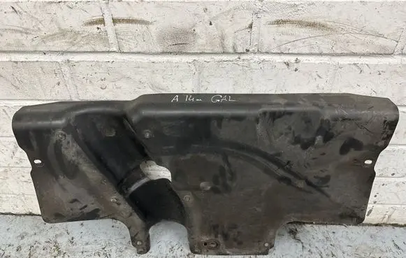 Front bumper skid plate/under tray