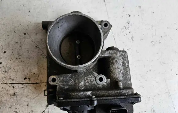 Toyota Corolla E140 E150 EGR valve 25800-33011 VN150100-0031
