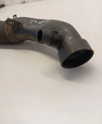 Volkswagen Multivan T4 Turbo air intake inlet pipe/hose 074129715E