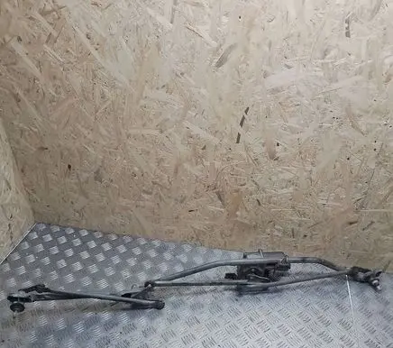 Opel Zafira A Front wiper linkage and motor
