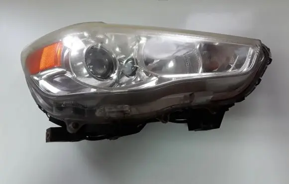 Mitsubishi ASX Headlight/headlamp P9135R