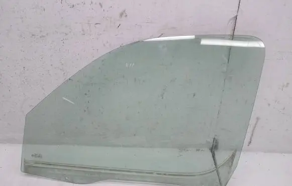 Citroen Berlingo Front door window glass four-door