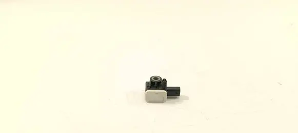 Mercedes-Benz A W176 Airbag deployment crash/impact sensor A1668210151