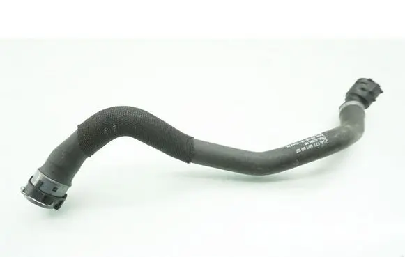 Mercedes-Benz CLA C118 X118 Engine coolant pipe/hose A1775016002