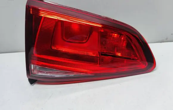 Volkswagen Golf VII Tailgate rear/tail lights