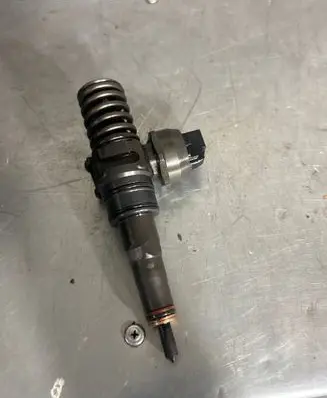 Audi A3 S3 8L Fuel injector 038130073AG