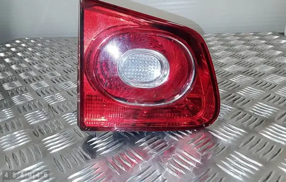 Volkswagen Tiguan Tailgate rear/tail lights 5N0945093C