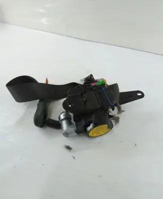 Chevrolet Captiva Front seatbelt