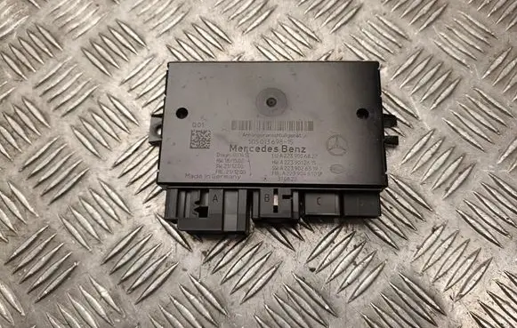 Mercedes-Benz EQE x294 Tow bar trailer control unit/module A2239006827