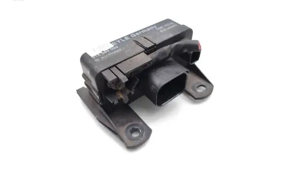 Mercedes-Benz CLK AMG A208 C208 Glow plug pre-heat relay 014880004