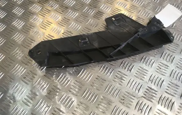 Volvo S80 Front bumper mounting bracket 0DETALSIVESKITEDETALSGAMINTOJOKODGAMINTOJARBAMODEL30796387PAIEKAPAGALKODIEKOTI