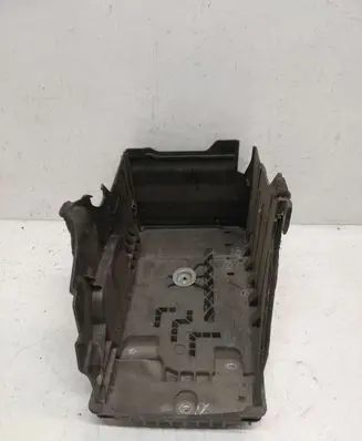 Battery tray