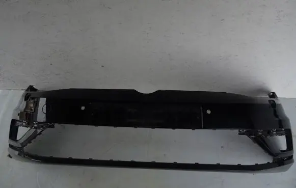 Volkswagen Golf VII Front bumper