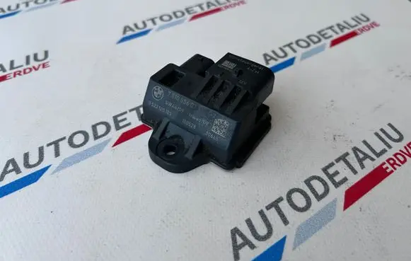 BMW 1 F20 F21 Glow plug pre-heat relay 7810856 7822098 12217810856