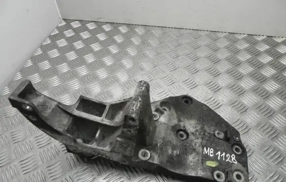 Nissan Navara D40 Engine mounting bracket 11910EB300 MB1128