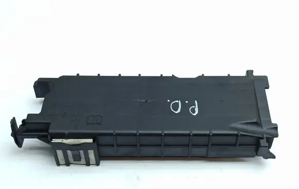 Mercedes-Benz B W246 W242 Fuse box cover A2465400140