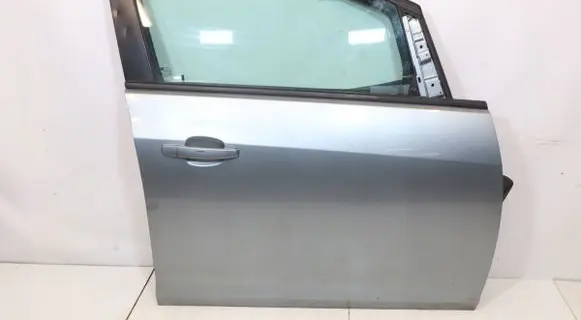 Opel Astra J Front door 