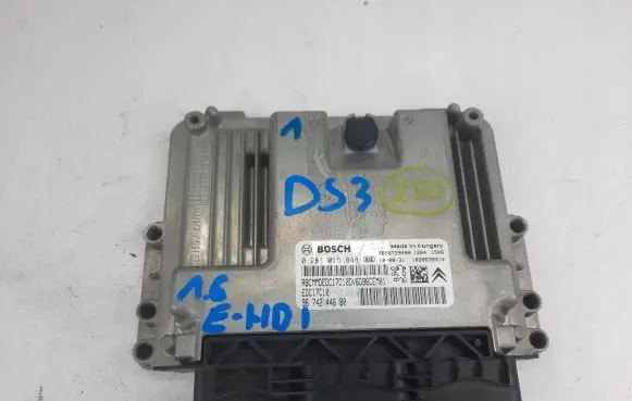 Citroen DS3 Engine control unit/module 9674244680
