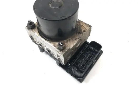 Skoda Fabia Mk1 (6Y) ABS Pump 6Q0614117S 6Q0907379AF 0265800511