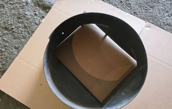 BMW 3 E36 Radiator cooling fan shroud 17111723066