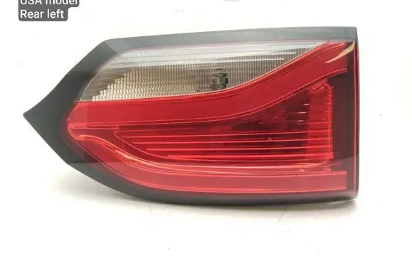 Chrysler Pacifica Tailgate rear/tail lights 68228941AE