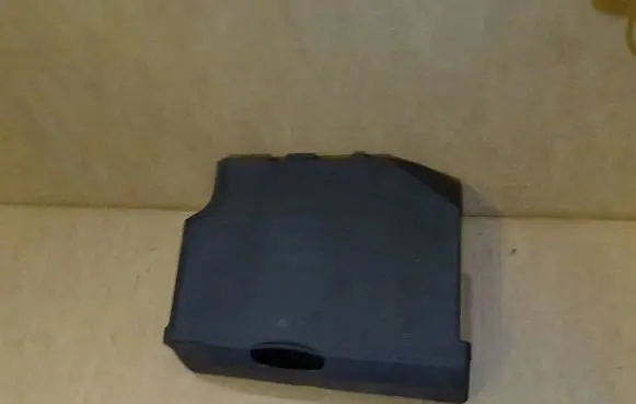 Renault Trafic III (X82) Battery box tray cover/lid 237064660R