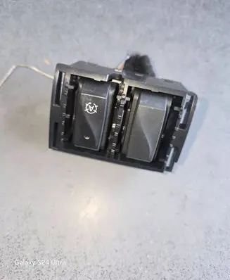 Renault Trafic III (X82) Windscreen/window heater switch 48133M 1259364 4168