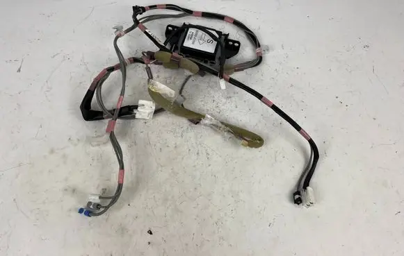 Toyota Mirai Aerial GPS antenna 8688047090 039685