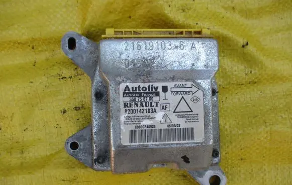 Renault Laguna II Airbag control unit/module 8200142183A