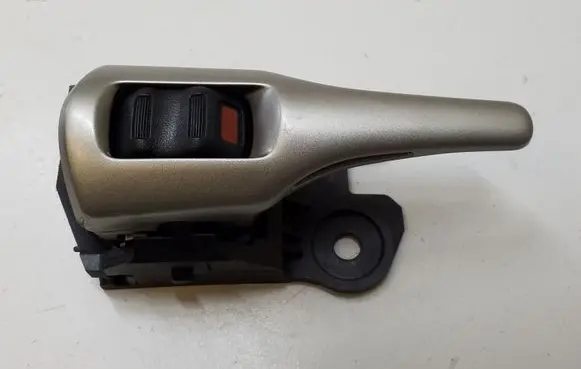 Toyota Auris 150 Front door interior handle 62318