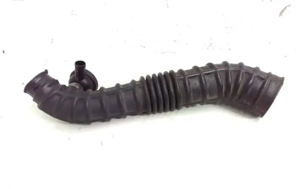 KIA Carens I Turbo air intake inlet pipe/hose K2KB13220