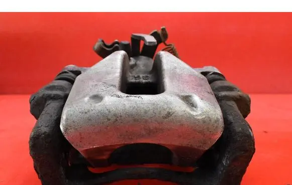 Toyota Auris E180 Rear brake caliper 