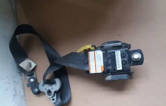 Honda FR-V Front seatbelt 00XQ59170