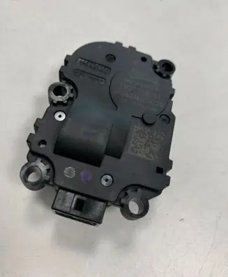 BMW 3 G20 G21 Air flap motor/actuator HAL48003D 080623KC T901288