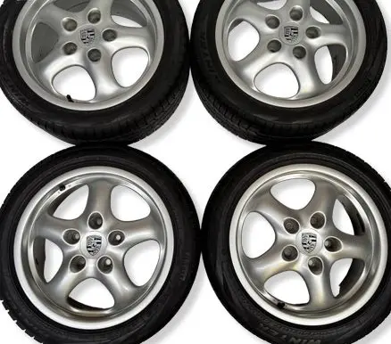 Porsche 911 993 R17 alloy rim 99336212400