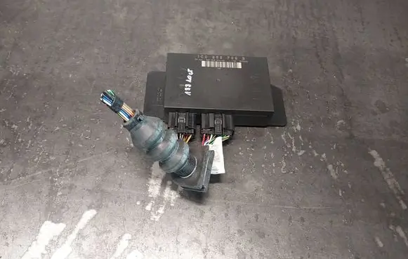 Volkswagen PASSAT B5 Comfort/convenience module 1C0959799B