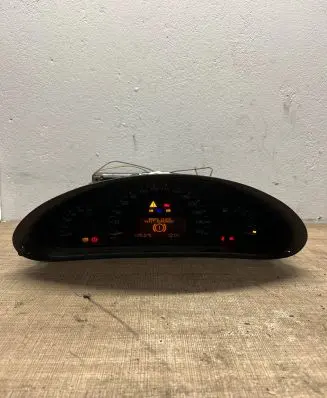 Mercedes-Benz C W203 Speedometer (instrument cluster) A2035401347 11008018302 110080183022