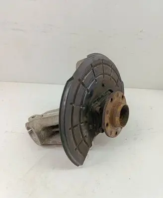 Alfa Romeo Giulietta Front wheel hub spindle knuckle 28a32205