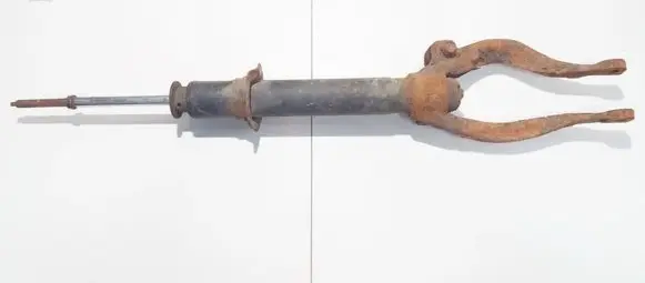 Mitsubishi Galant Front shock absorber/damper 341141